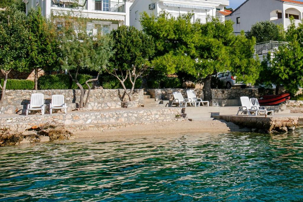 Seaside luxury villa with a swimming pool Zatoglav, Rogoznica - 11685 photo 3