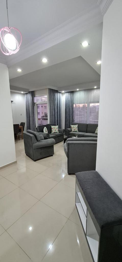 Oytam apt photo 1