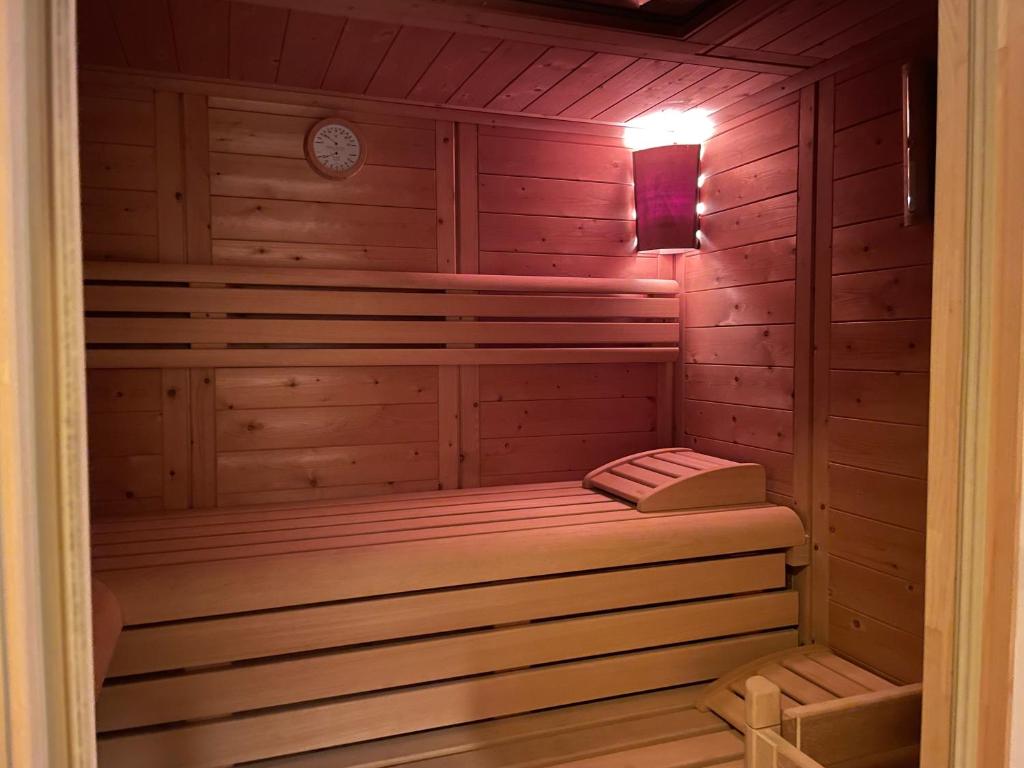 Schöne Wohnung mit Pool und Sauna zum Wohlfühlen photo 3