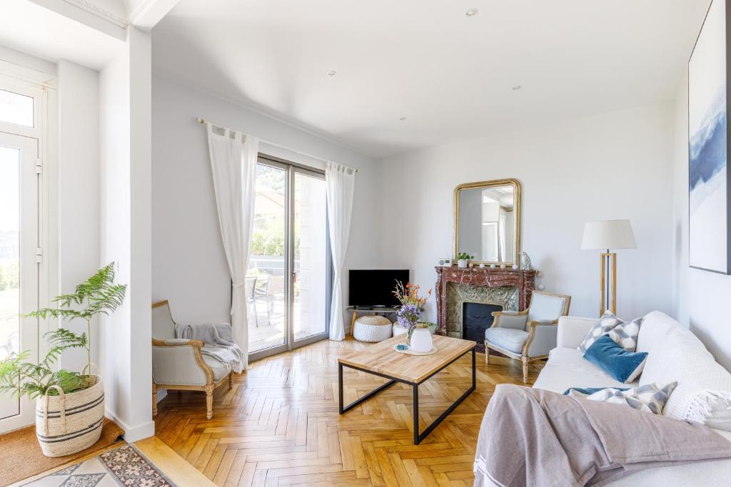 Villa Les Roches Mauves - vue mer photo 1