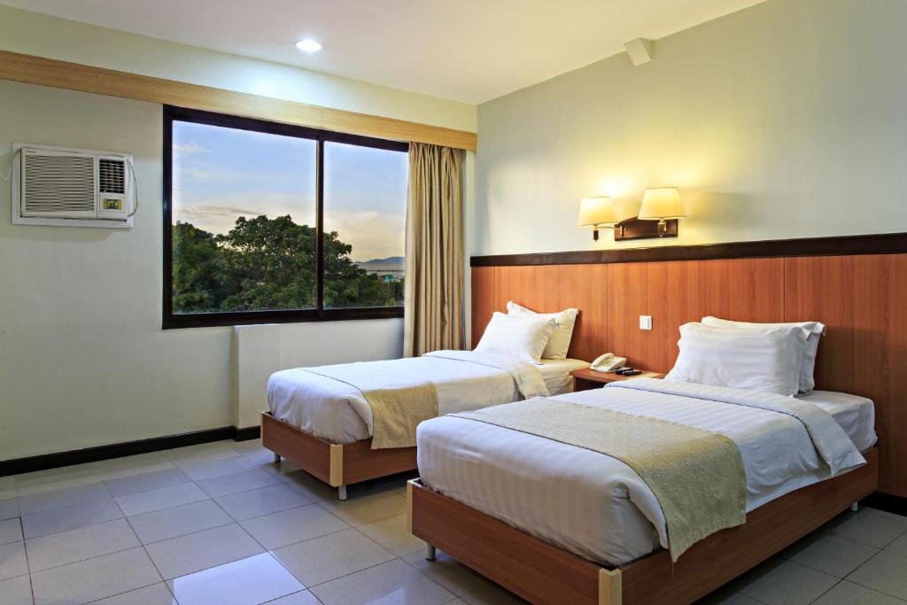 The Orchard Cebu Hotel & Suites photo 1