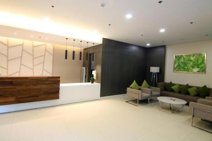 Avida Riala Towers-Stylish Studio & 1BR Condo - Tap to explore photos
