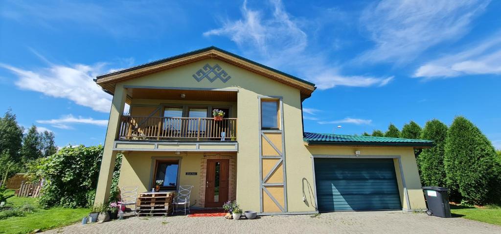 Spacious house with indoor pool & sauna. photo 4