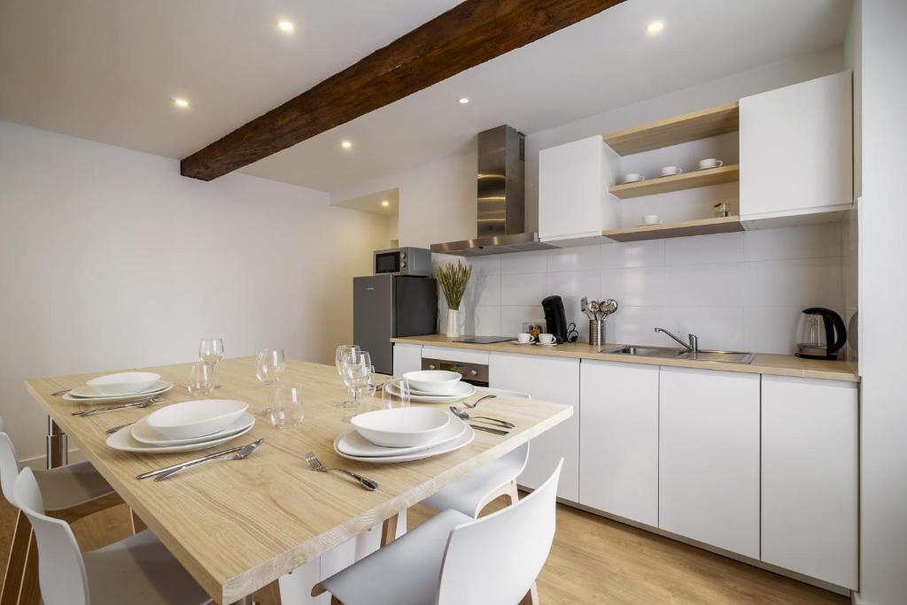 Magnifique appartement plein centre, calme, Netflix photo 3