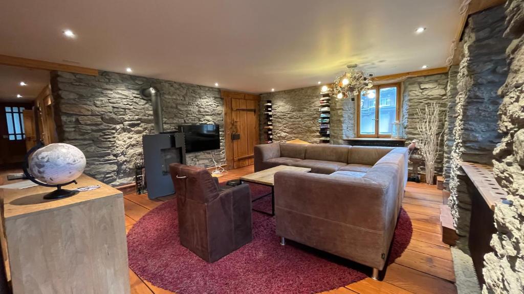 Stegmatte - Unique luxury triplex apartment for 10 persons photo 2