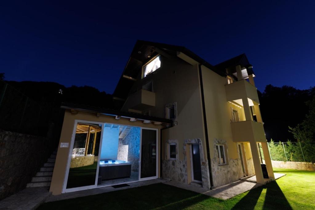 Family SPA Apartments Sunny&Shiny photo 2