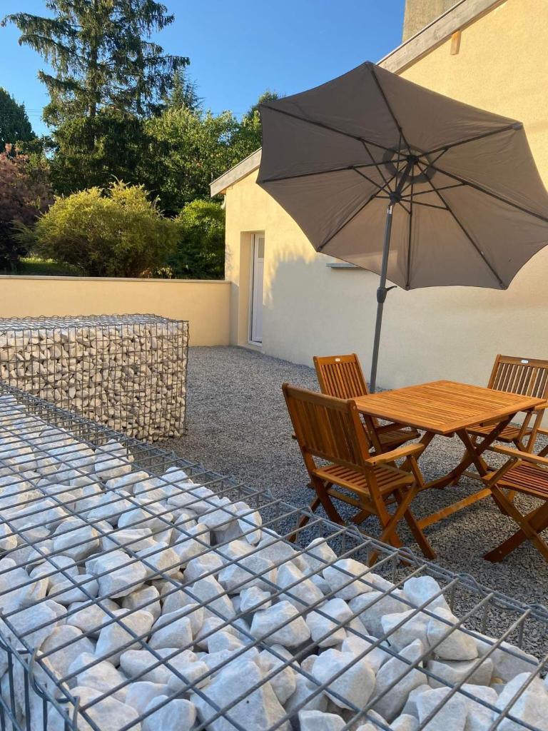 Maison rénovée au calme photo 2