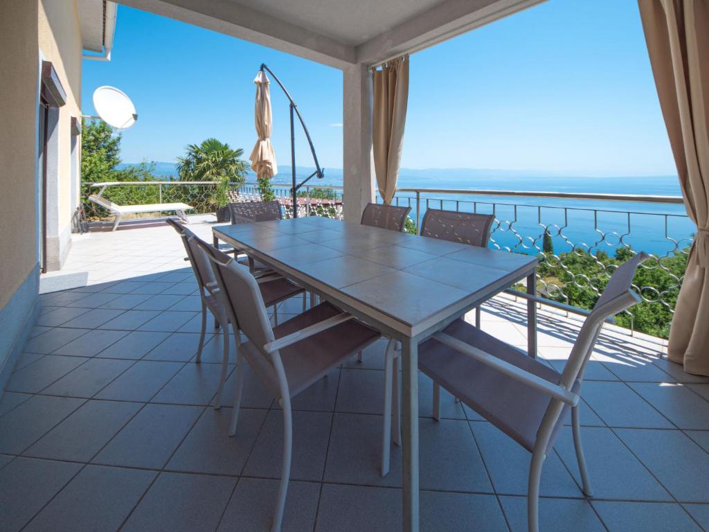 Apartment La Mer-2 by Interhome photo 2