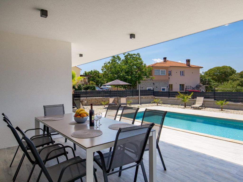 Holiday Home Villa Palma - KRK148 by Interhome photo 1
