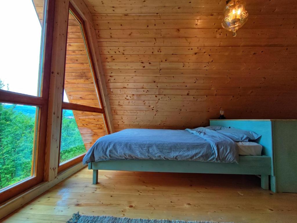 La sat - Blândă Mărie photo 2