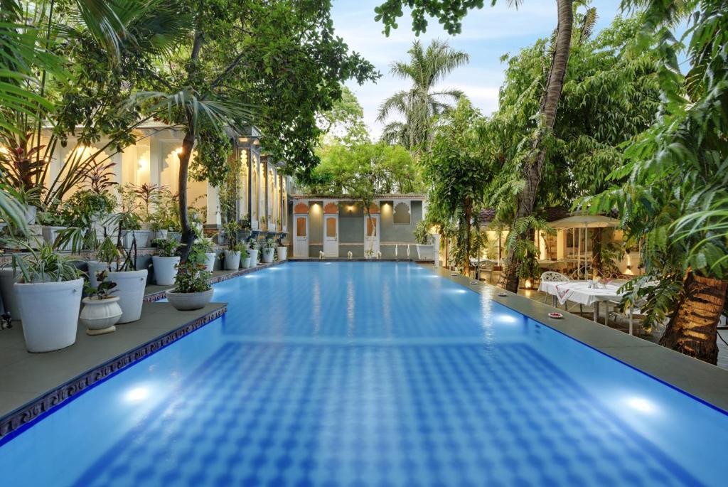 Hotel Raj Palace by Howard photo 4