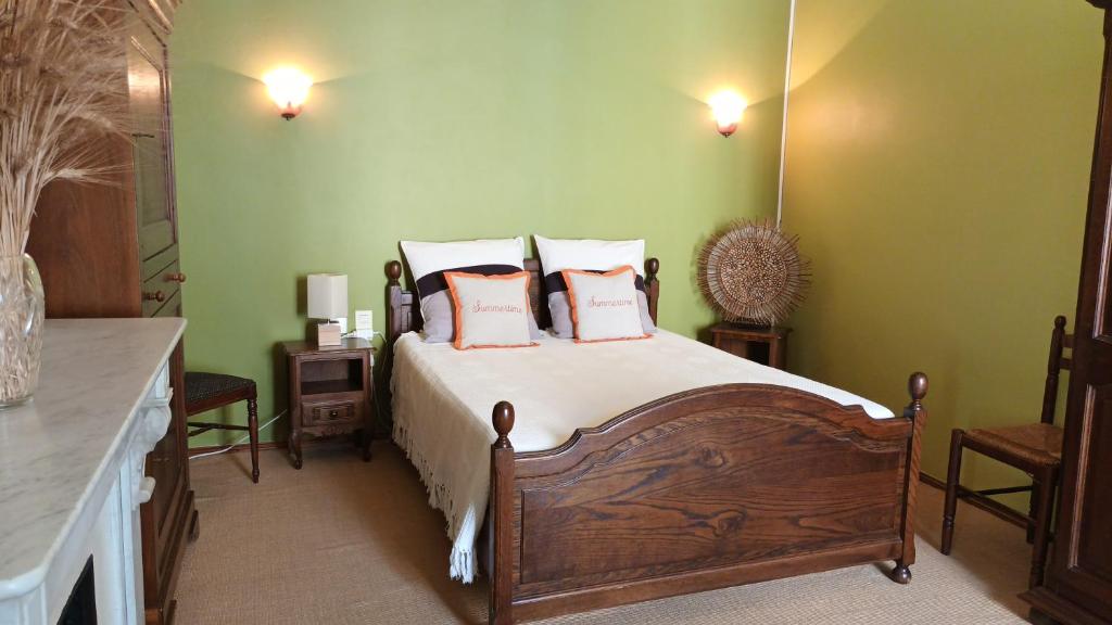 Room in Guest room - The Green Suite photo 1