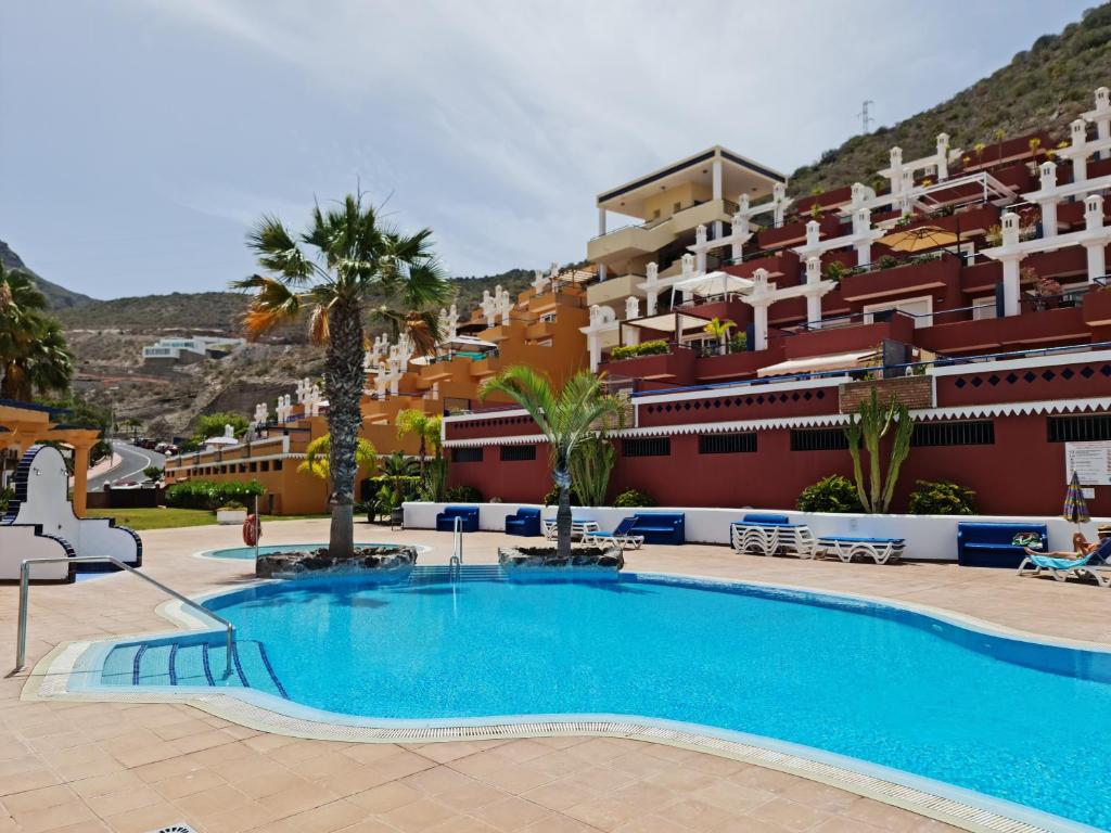 Cozy 2 Bedroom Apartment in Costa Adeje photo 4