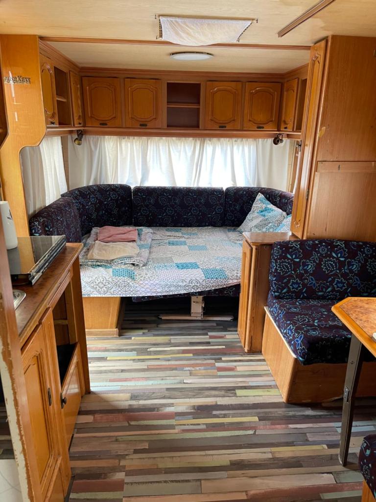 SEA CARAVAN ON THE BEACH photo 4