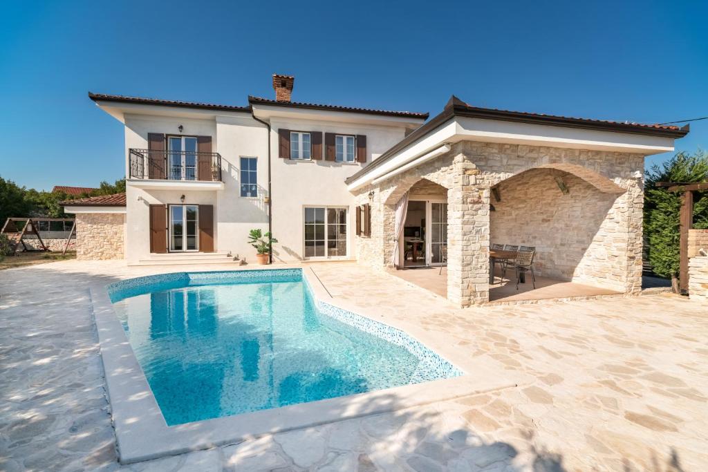 Villa Kala-luxury villa, heated pool in a quiet area - by TRAVELER tourist agency Krk