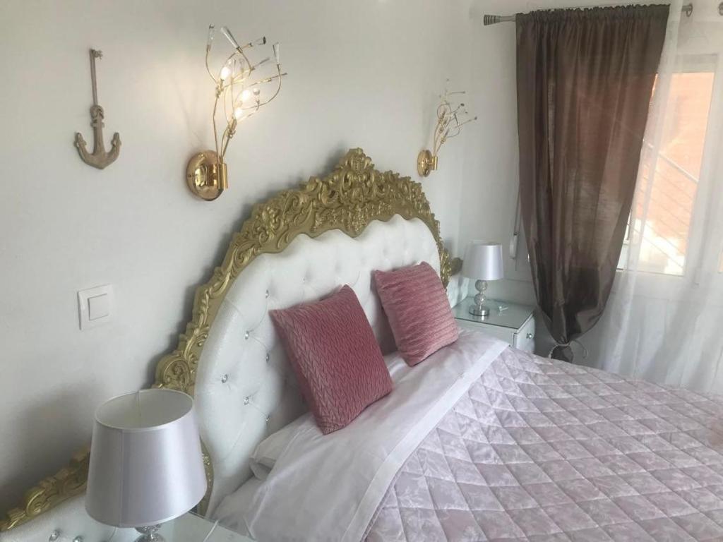 Pearl Boutique Suite photo 4