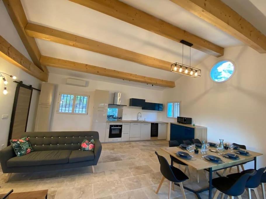 Villa CIGALONS en pleine pinède avec PISCINE chauffée de mai à septembre photo 3