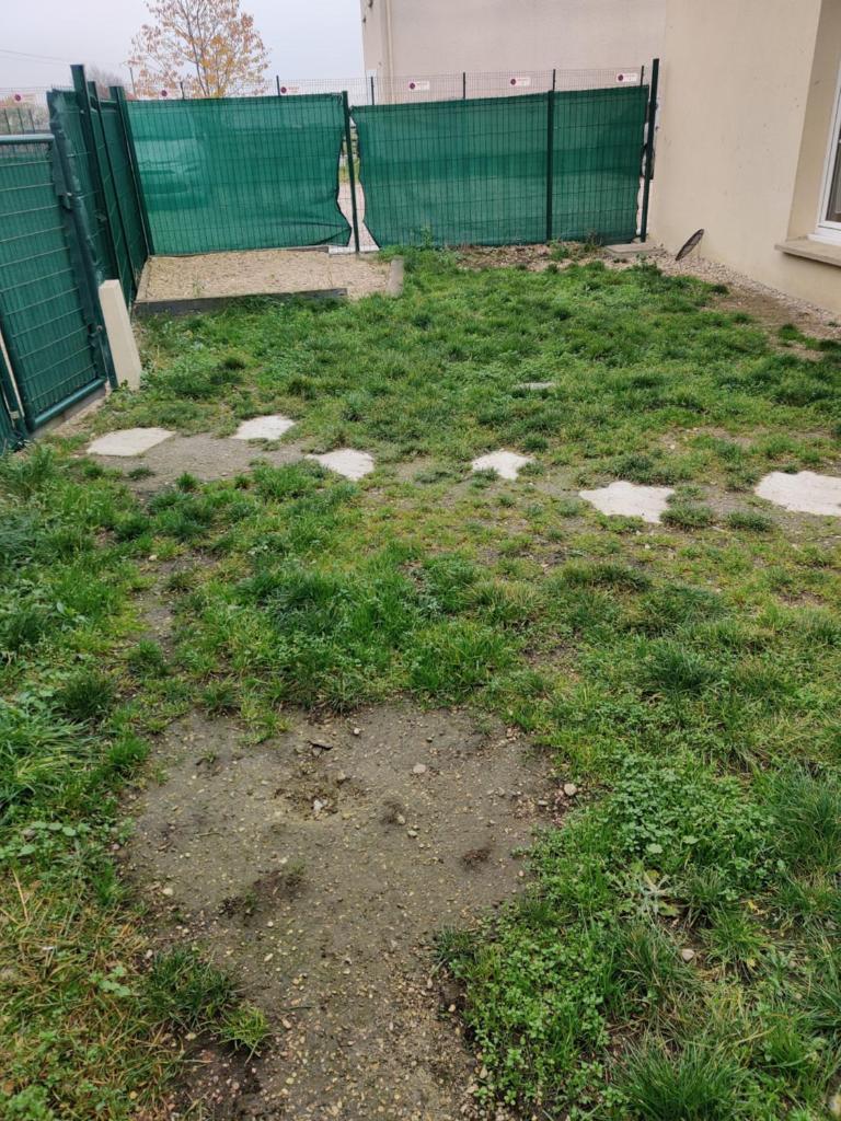 Maison 3 chambres. cour Privative 2 places de parking privatives photo 4