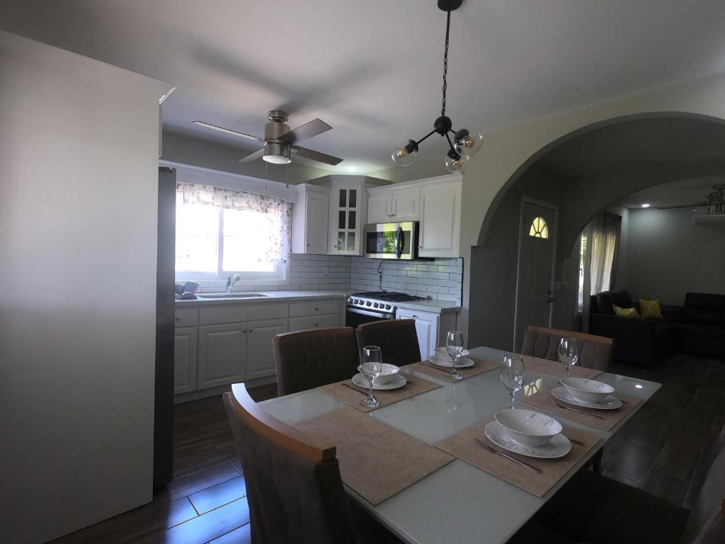 Single-Family Home With Gated Tropical Yard photo 1