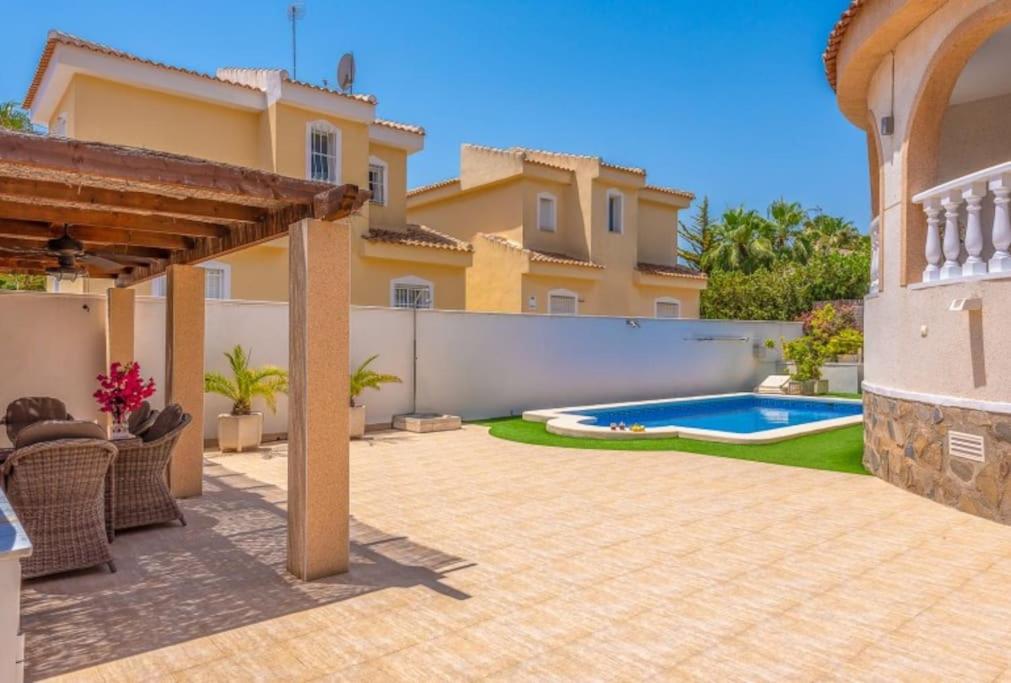 Villa in Ciudad Quesada photo 3