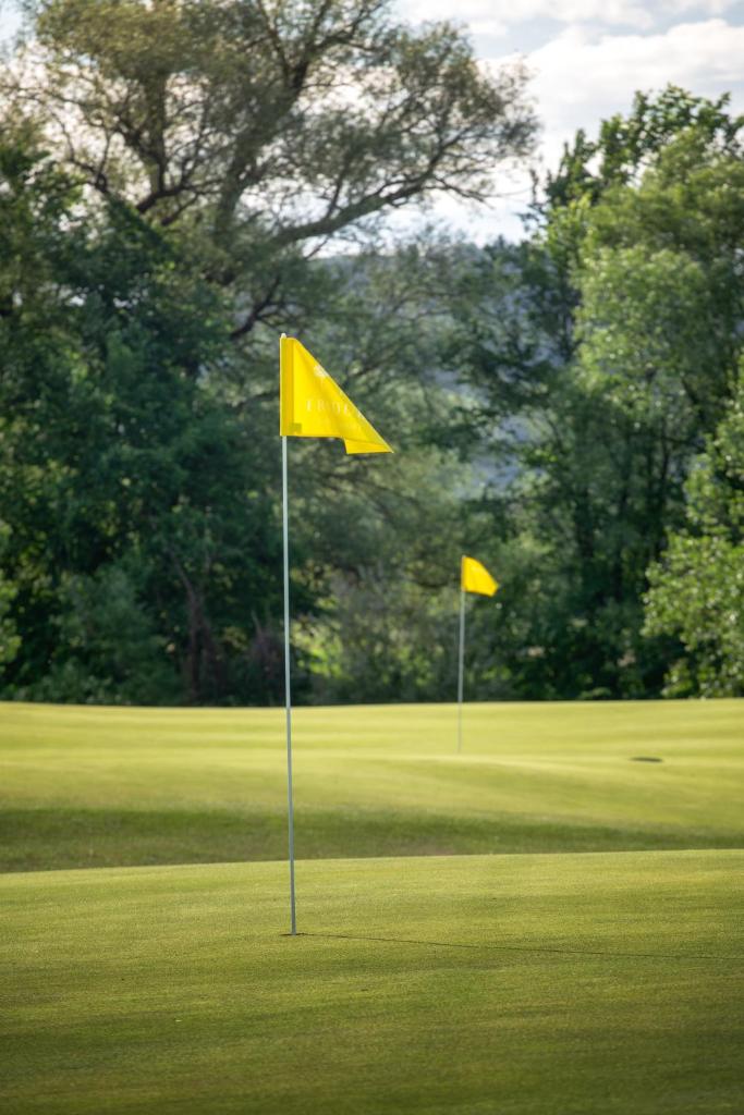 Tri Duby Golf Apartments photo 4