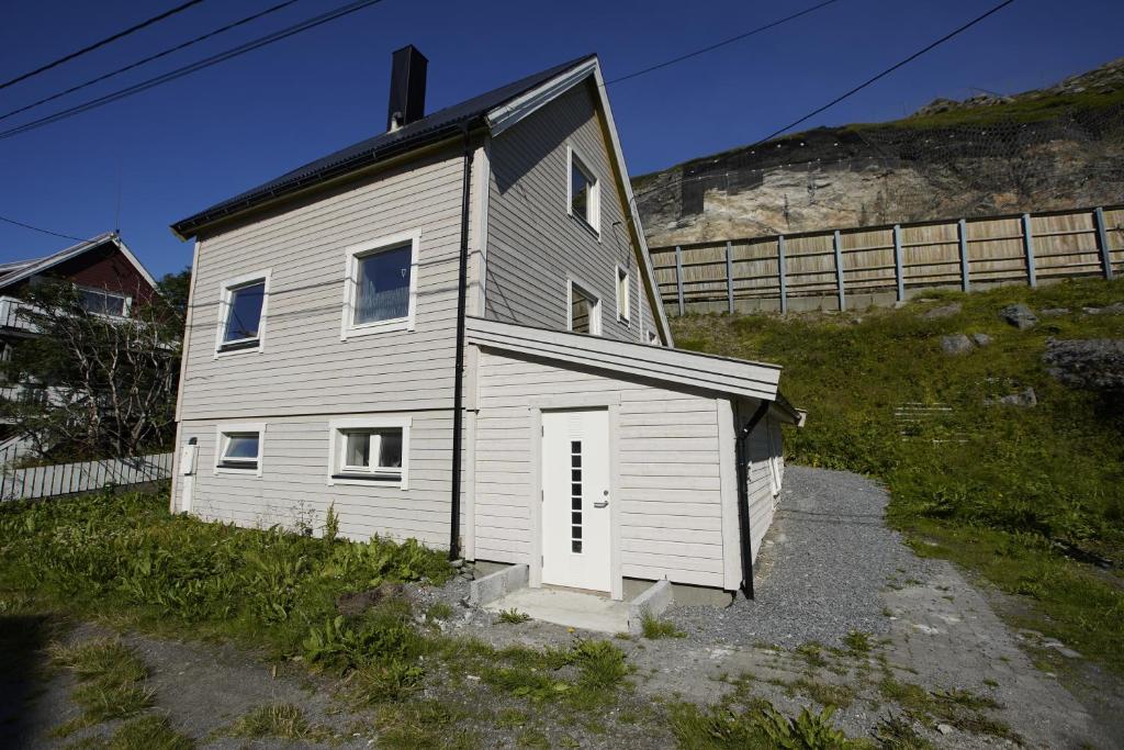 Small cozy apartment by the sea photo 1