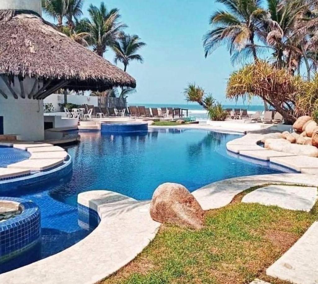 Listos enero 2024 Club de Playa gratis albercas photo 1