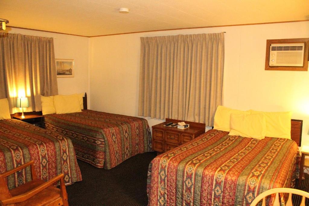 Tel Star Motel Room Type - Triple Room, Smoking, Kitchenette