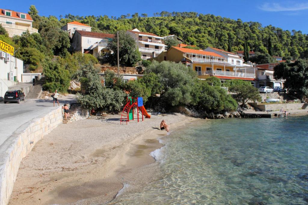 Apartments by the sea Brna, Korcula - 9147 photo 3