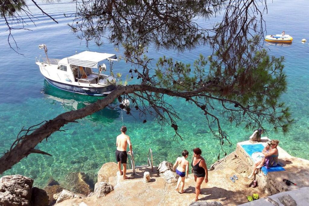 Apartments by the sea Prizba, Korcula - 10063 photo 2