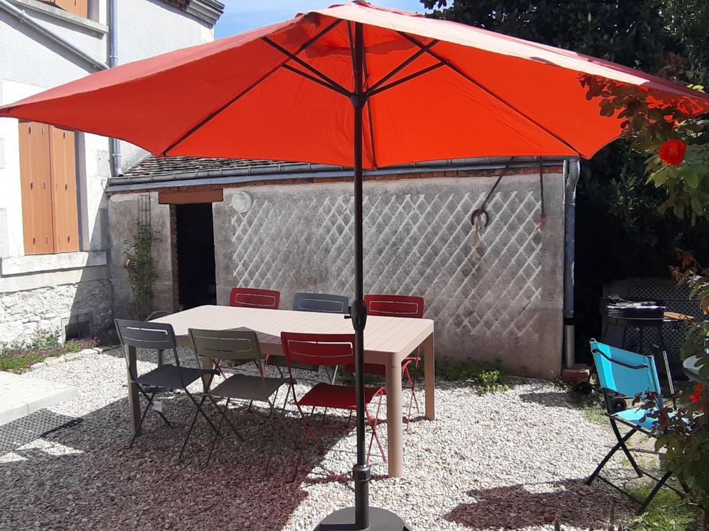 Gîte Saint-Hilaire-Saint-Mesmin, 4 pièces, 7 personnes - FR-1-590-252 photo 1