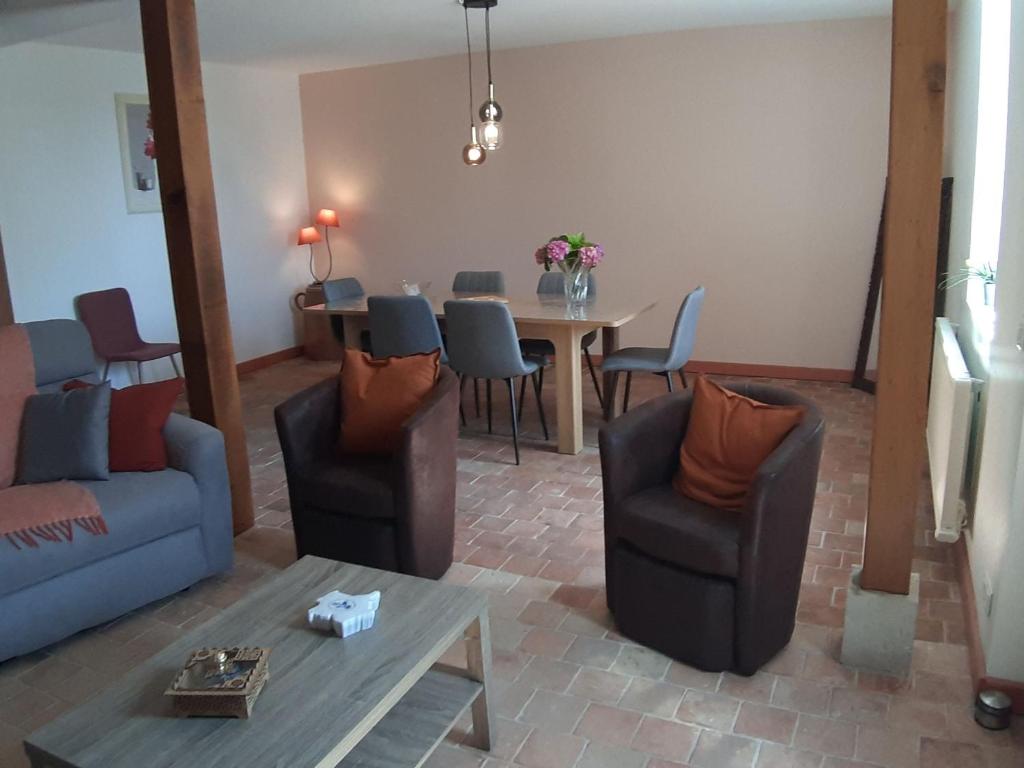 Gîte Saint-Hilaire-Saint-Mesmin, 4 pièces, 7 personnes - FR-1-590-252 photo 3