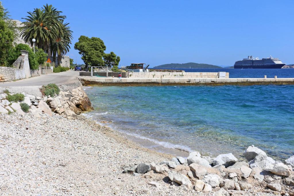 Apartments by the sea Kuciste, Peljesac - 12832 photo 2