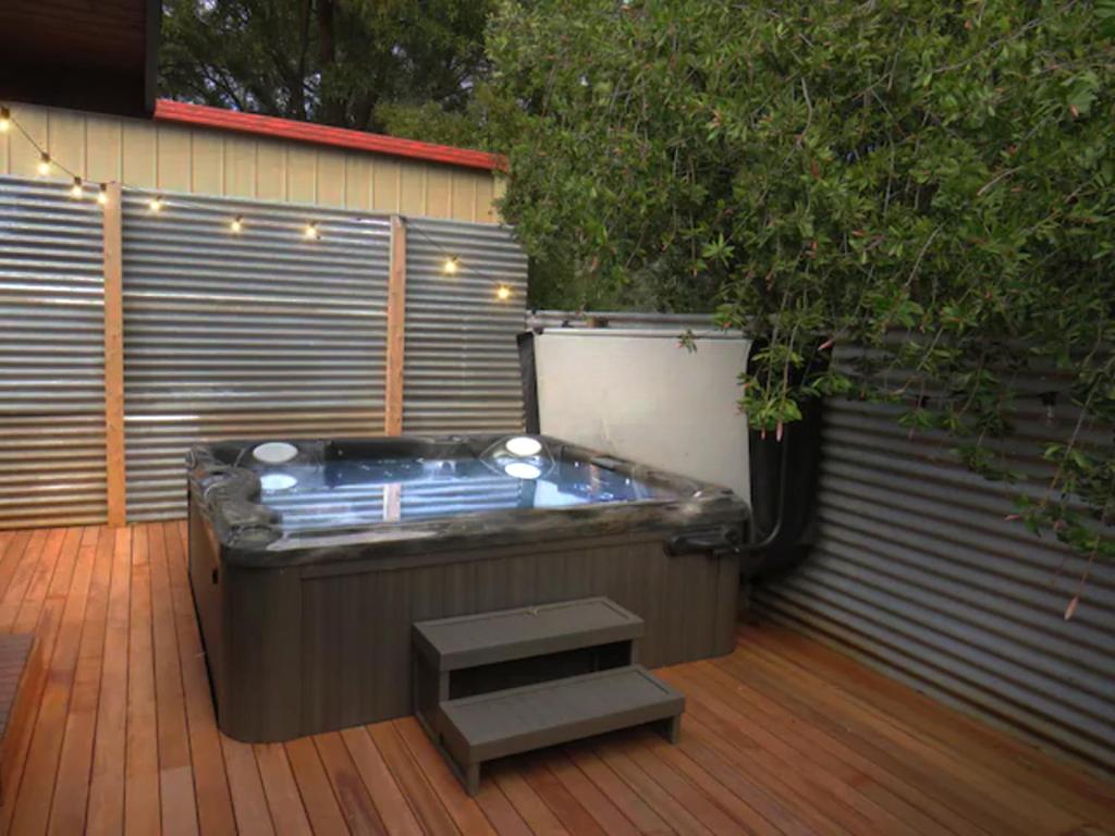 AALFOR LODGE - Luxury Cabin with Spa & Cinema! photo 1