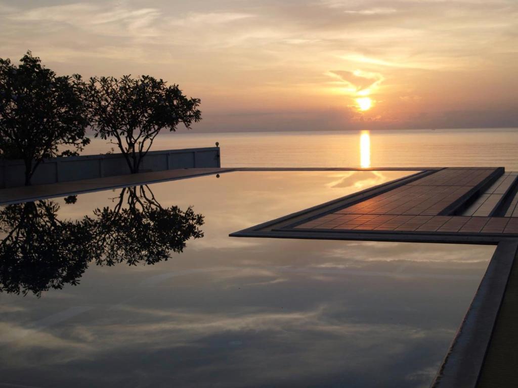 2-Bedroom Khanom Beach Ocean Front Condo photo 3