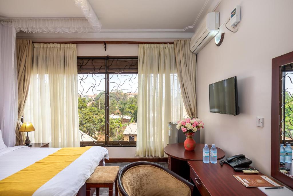 Entebbe Traveller's Hotel photo 4