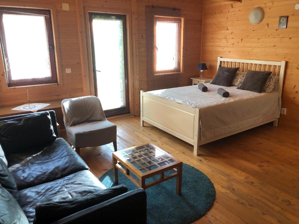 Charming wooden house in Ada Bojana photo 4
