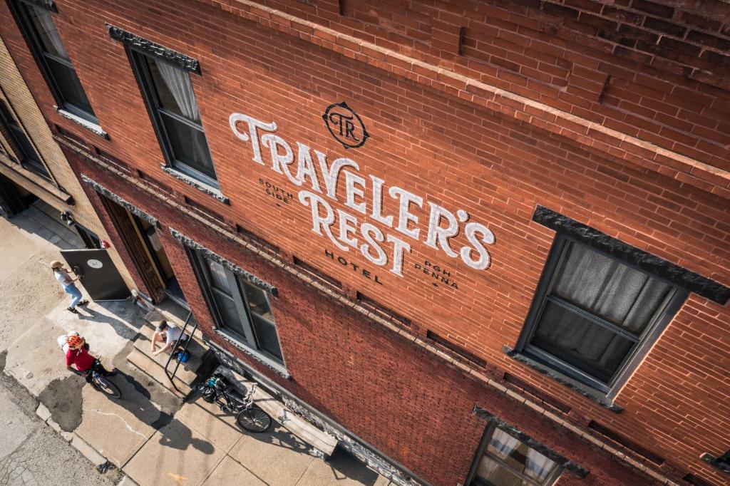 Traveler's Rest Hotel image