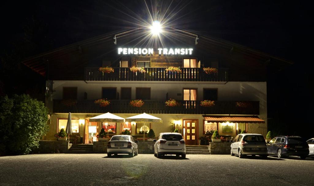 Garni Transit B&B - Your Stopover photo 2