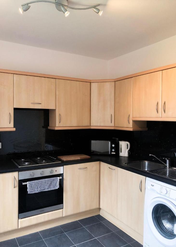 Light & Spacious Loch Lomond Apartment photo 2