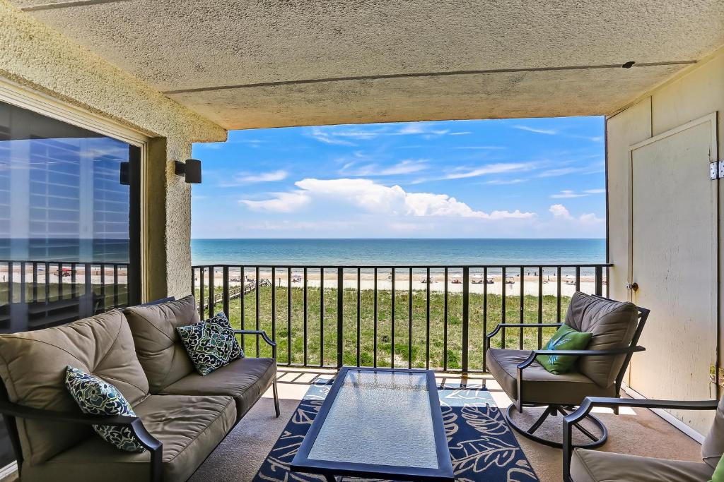 Unobstructed Oceanfront View-Direct Beach Access-Oceanfront Pool-Amelia South L4 photo 2
