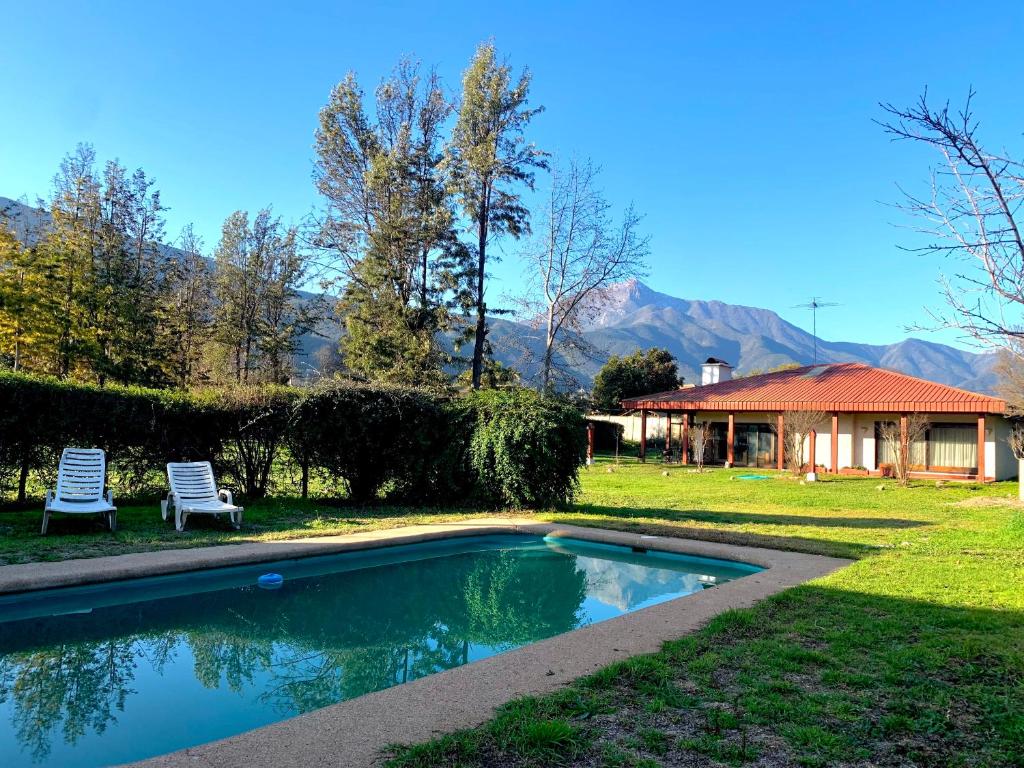 Casa tranquila y central con piscina en Olmué photo 3
