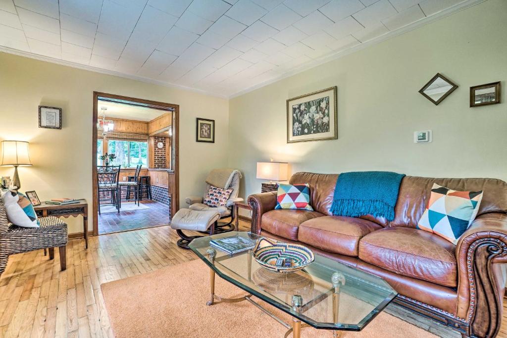 Serene Misty Vale Home with Game Room, Grill! photo 3