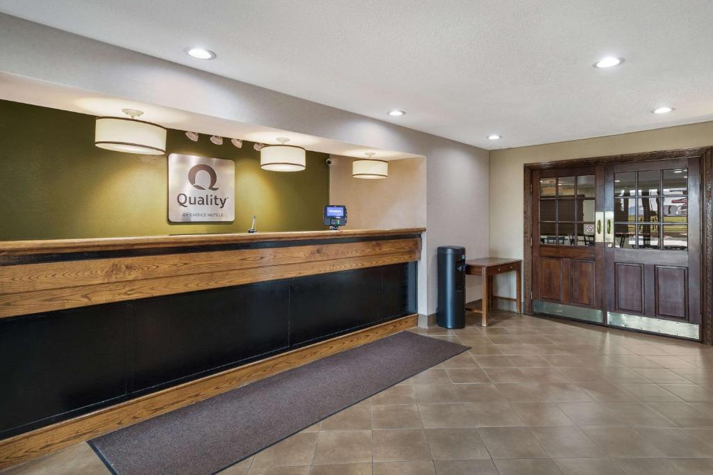 Quality Inn & Suites - Garland photo 3