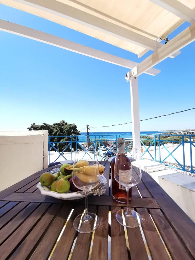 sea house photo 1