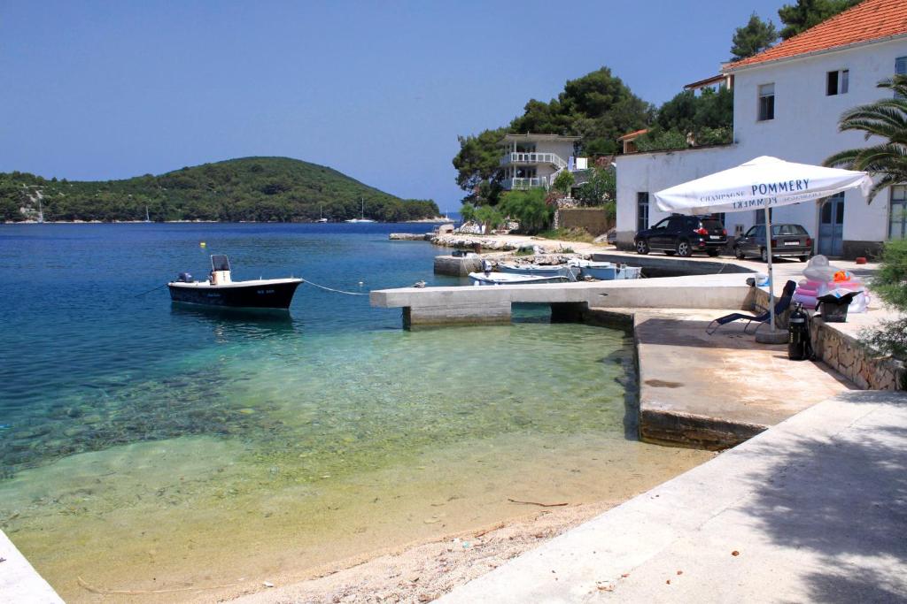 Apartments by the sea Savar, Dugi otok - 8128 photo 3