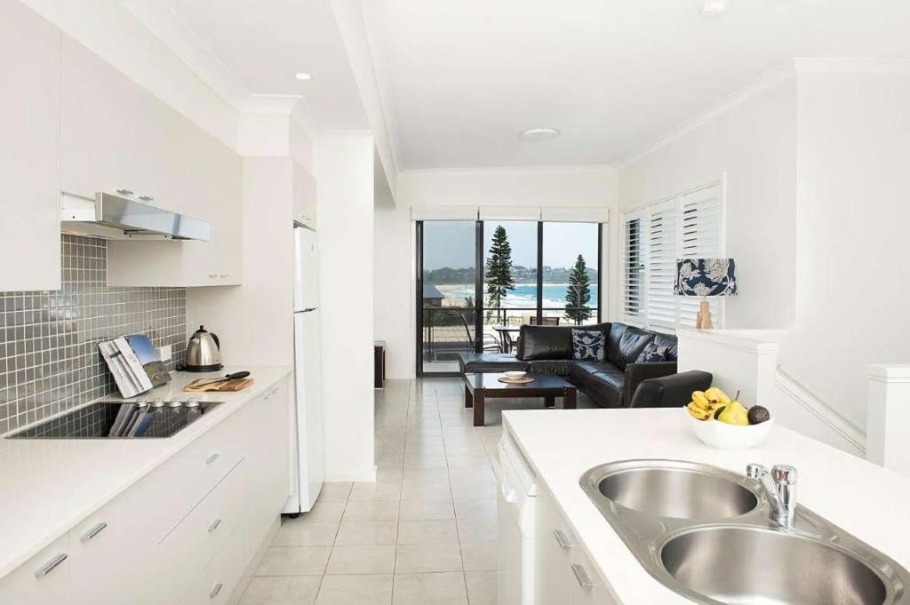Beachfront Eight photo 1