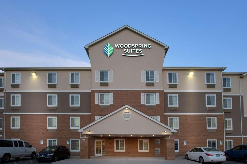 WoodSpring Suites Broken Arrow photo 2