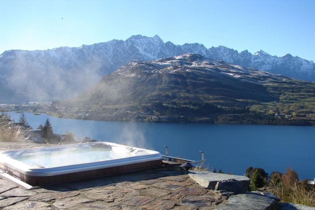 Goldleaf Hill - Spa Pool