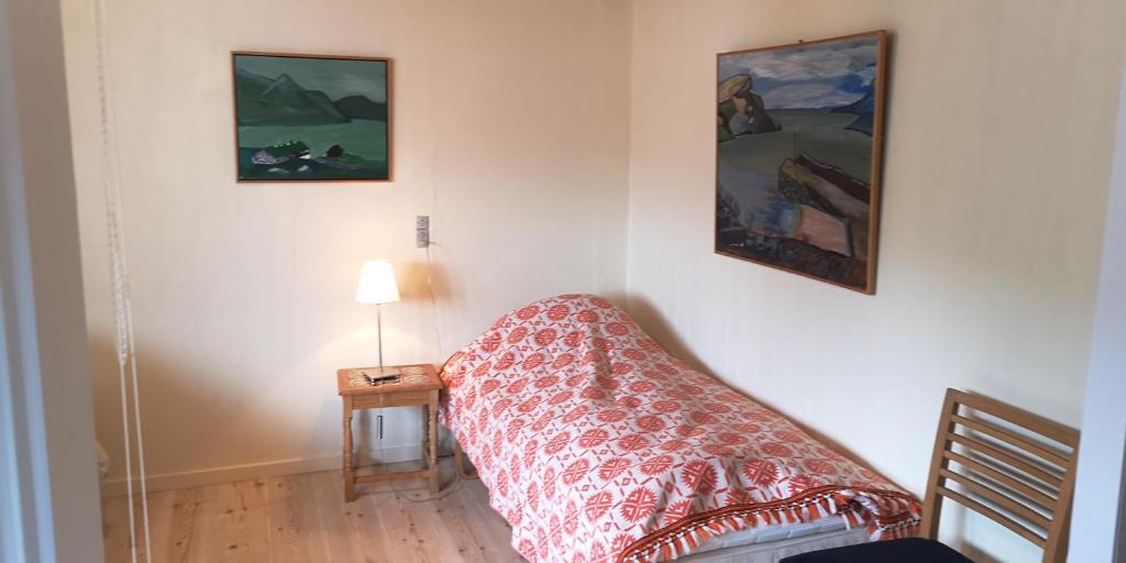Lovely 1 BR condo with free parking on premises photo 1